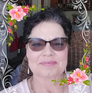 Meet your Posher, Stefanie